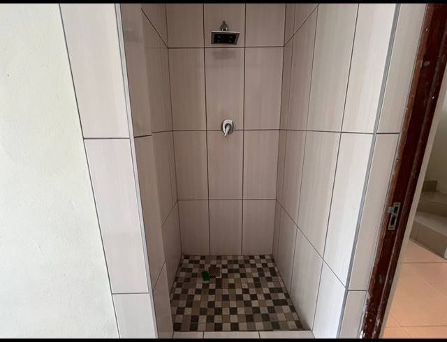 3 BEDROOM FLAT TO LET IN CARRINGTON HEIGHTS